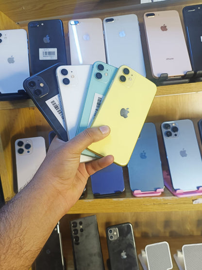IPHONE 11 ,,128 GB   Premium Pre-Owned